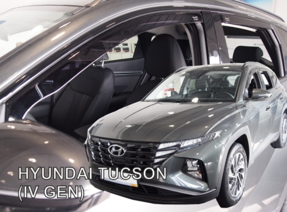 Tucson 20- př i zad